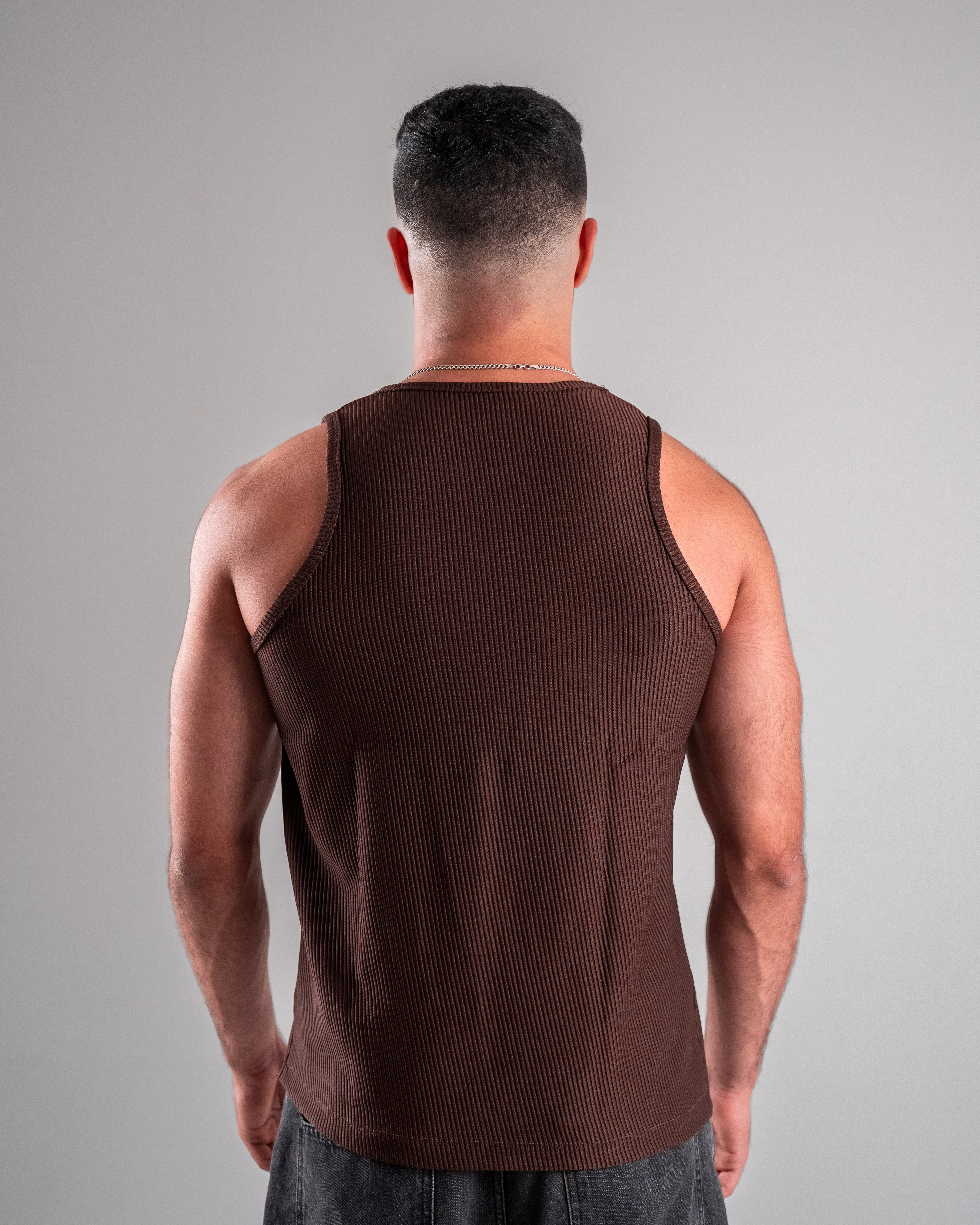 0220. sweep StrideForm Tank - Everyday tank