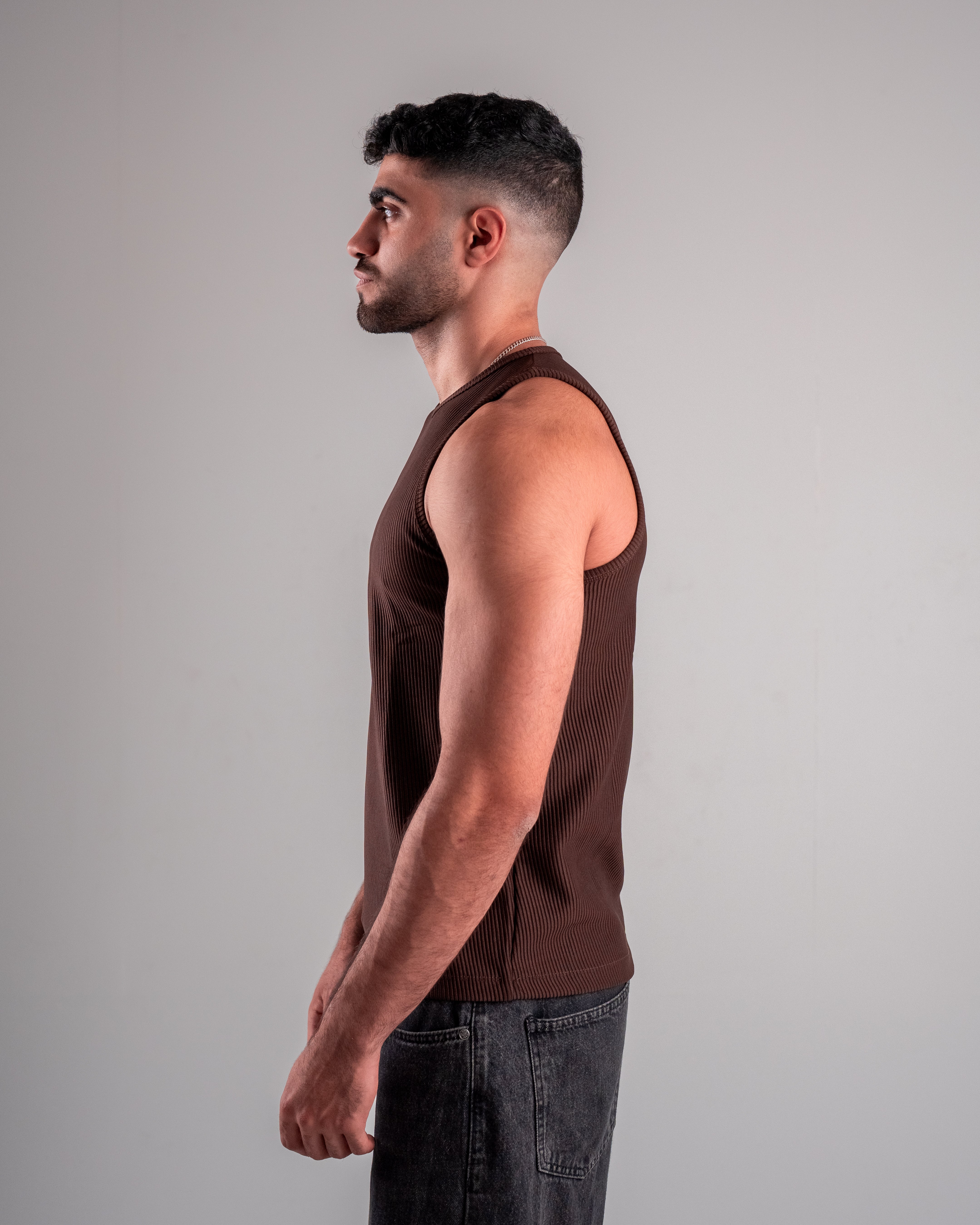 0220. sweep StrideForm Tank - Everyday tank